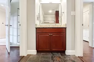 4042 Bellefontaine St, Houston, TX 77025 - Photo 8