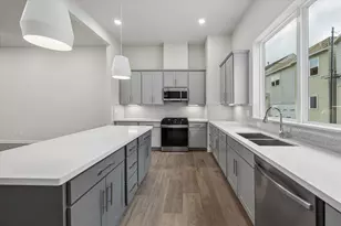 6330 Paddington Bnd Dr, Houston, TX 77008 - Photo 6