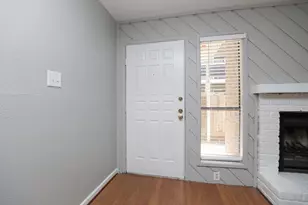 2100 Wilcrest Dr, Houston, TX 77042 - Photo 4