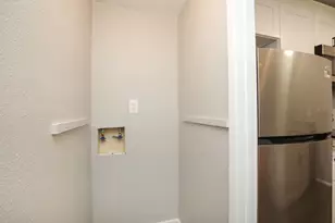 2100 Wilcrest Dr, Houston, TX 77042 - Photo 16