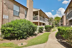 2100 Wilcrest Dr, Houston, TX 77042 - Photo 36