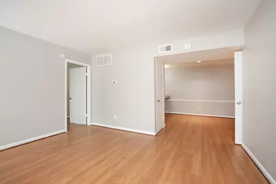 2100 Wilcrest Drive #127, Houston, TX 77042 - Photo 2