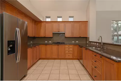 58 S Plum Crest Circle, The Woodlands, TX 77382 - Photo 10