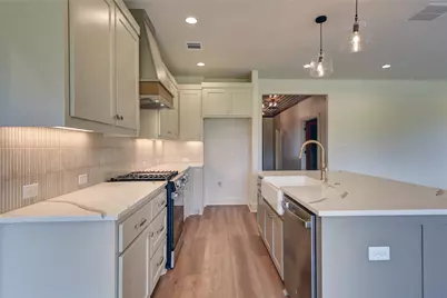 1033 South Masonic Street, Bellville, TX 77418 - Photo 6