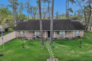 2904 Frostwood Cir, Dickinson, TX 77539 - Photo 1