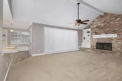 2904 Frostwood Circle, Dickinson, TX 77539 - Photo 8