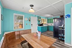 1617 Avenue J, Dickinson, TX 77539 - Photo 8