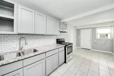 7919 Brays Street #D, Houston, TX 77012 - Photo 12