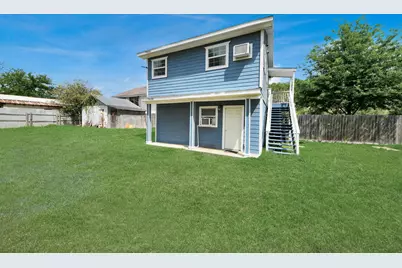 7919 Brays Street #D, Houston, TX 77012 - Photo 2