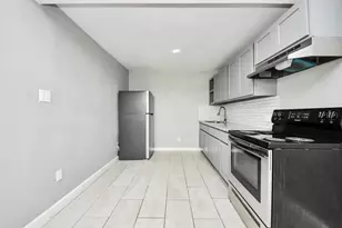 7919 Brays St, Houston, TX 77012 - Photo 10