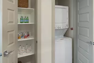 401 W 25th St, Houston, TX 77008 - Photo 12