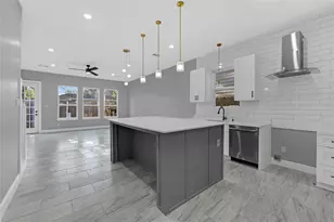 2116 Sam Wilson St, Houston, TX 77020 - Photo 6