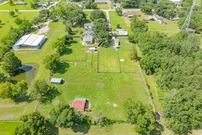 2230 Nancy Street, Alvin, TX 77511 - Photo 2