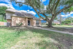 2314 Canyon Meadows Dr, Missouri City, TX 77489 - Photo 2