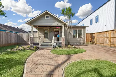 215 E 26th Street, Houston, TX 77008 - Photo 1
