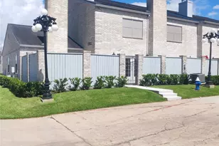 360 Wilcrest Dr, Houston, TX 77042 - Photo 2