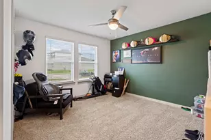 302 Dusty Bridle Ln, Rosharon, TX 77583 - Photo 6
