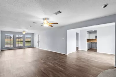 1421 16th Avenue N, Texas City, TX 77590 - Photo 6