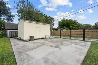 1421 16th Avenue N, Texas City, TX 77590 - Photo 30