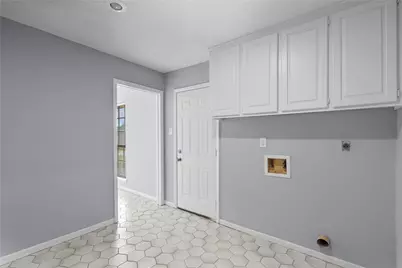 1421 16th Avenue N, Texas City, TX 77590 - Photo 12