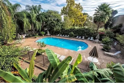 4643 Wild Indigo Street #385, Houston, TX 77027 - Photo 16