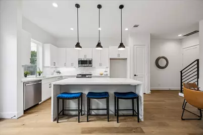 1902 Luna Woods Lane, Houston, TX 77055 - Photo 8