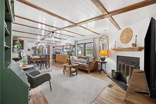 56 Erin Dr, Huntsville, TX 77320 - Photo 2