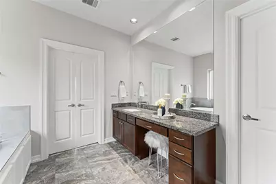 11129 Olympia Drive, Houston, TX 77042 - Photo 16