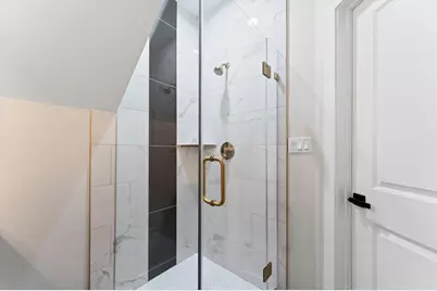 1906 Dismuke Street #B, Houston, TX 77023 - Photo 12