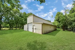 7825 Hughes Ranch Rd, Pearland, TX 77581 - Photo 24
