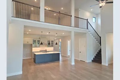 9802 Hunters Run Drive, Missouri City, TX 77459 - Photo 2
