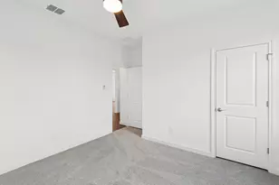 304 Boulden Ct, Sealy, TX 77474 - Photo 20