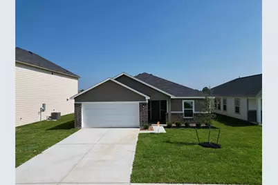 500 Oak Chase Avenue, Dayton, TX 77535 - Photo 2