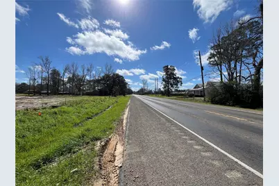 805 S Winfree Street, Dayton, TX 77535 - Photo 2