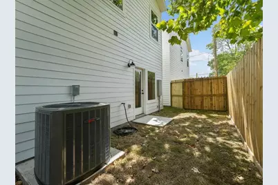 1448 Dewalt Street, Houston, TX 77088 - Photo 22
