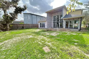 7118 Schiller St, Houston, TX 77055 - Photo 20