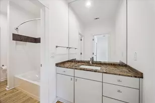 1601 Pine Chase Dr, Houston, TX 77055 - Photo 38