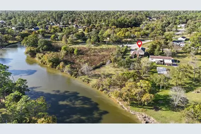 9810 Oak Leaf Drive, Baytown, TX 77521 - Photo 34