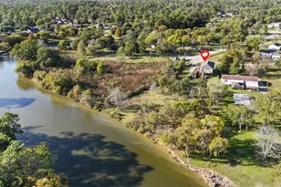 9810 Oak Leaf Dr, Baytown, TX 77521 - Photo 34