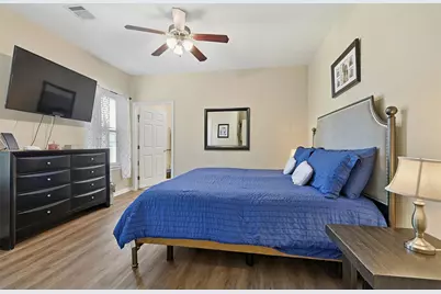 9810 Oak Leaf Drive, Baytown, TX 77521 - Photo 16