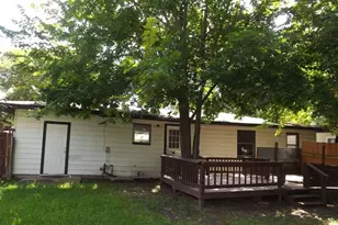 822 Harvard St, Deer Park, TX 77536 - Photo 2