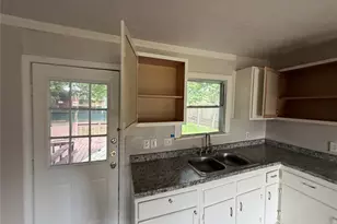 822 Harvard St, Deer Park, TX 77536 - Photo 6