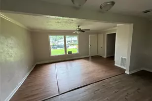 822 Harvard St, Deer Park, TX 77536 - Photo 2