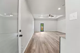 4307 Larkspur St, Houston, TX 77051 - Photo 4
