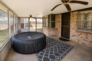 12810 Indianapolis St, Houston, TX 77015 - Photo 14