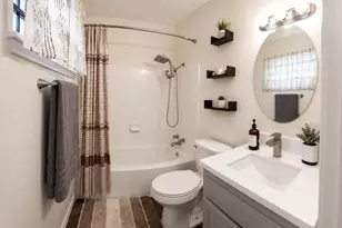 12810 Indianapolis St, Houston, TX 77015 - Photo 10