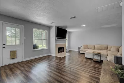 16919 Lacing Court, Crosby, TX 77532 - Photo 6