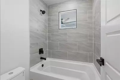 240 Sarasota Circle S, Montgomery, TX 77356 - Photo 36