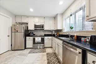 11711 Memorial Dr, Houston, TX 77024 - Photo 6