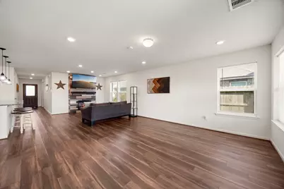 15606 Clearwater Bend Drive, Houston, TX 77044 - Photo 8